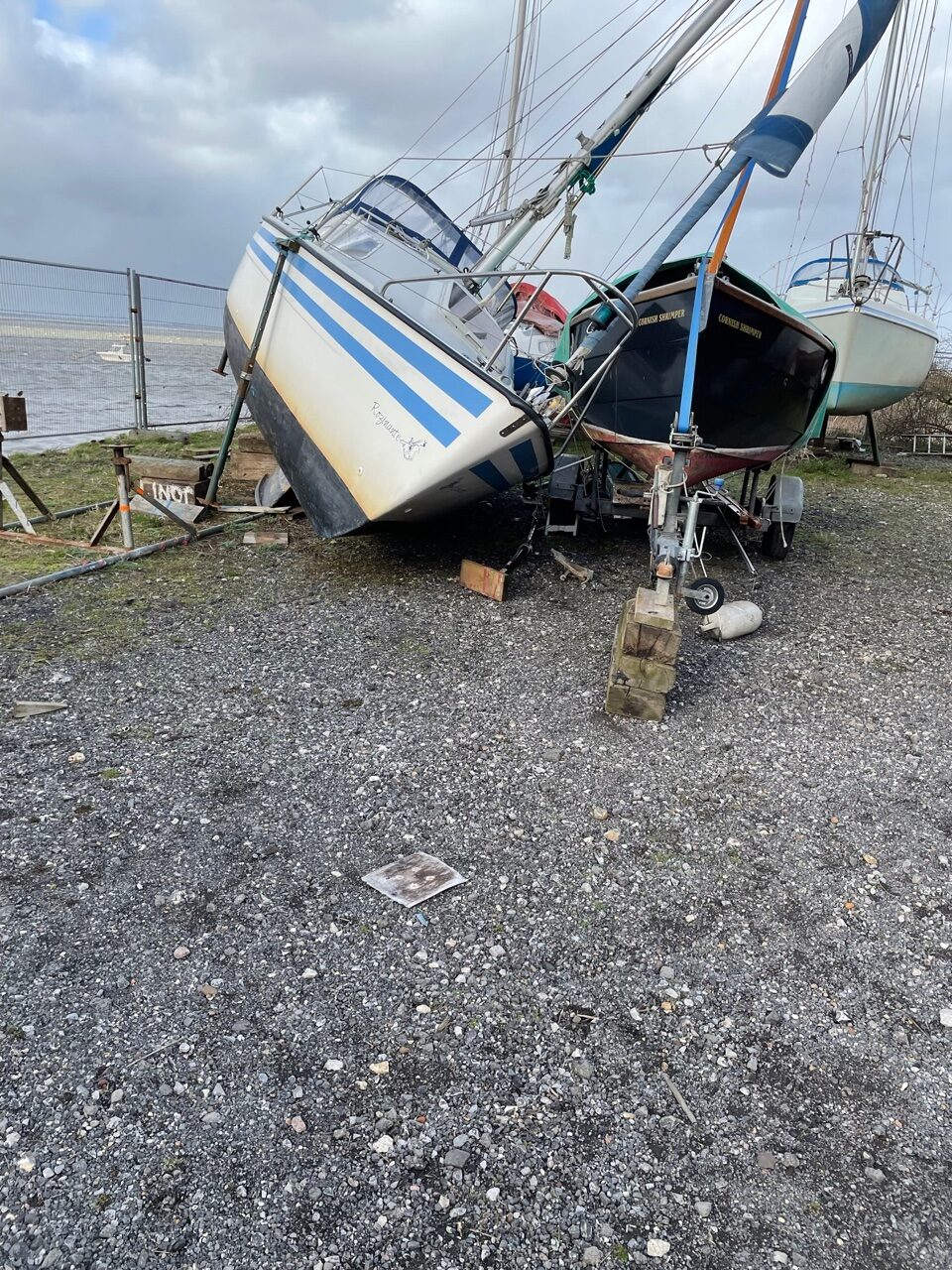 Read more about the article HELP required to right Bills boat Rozinante