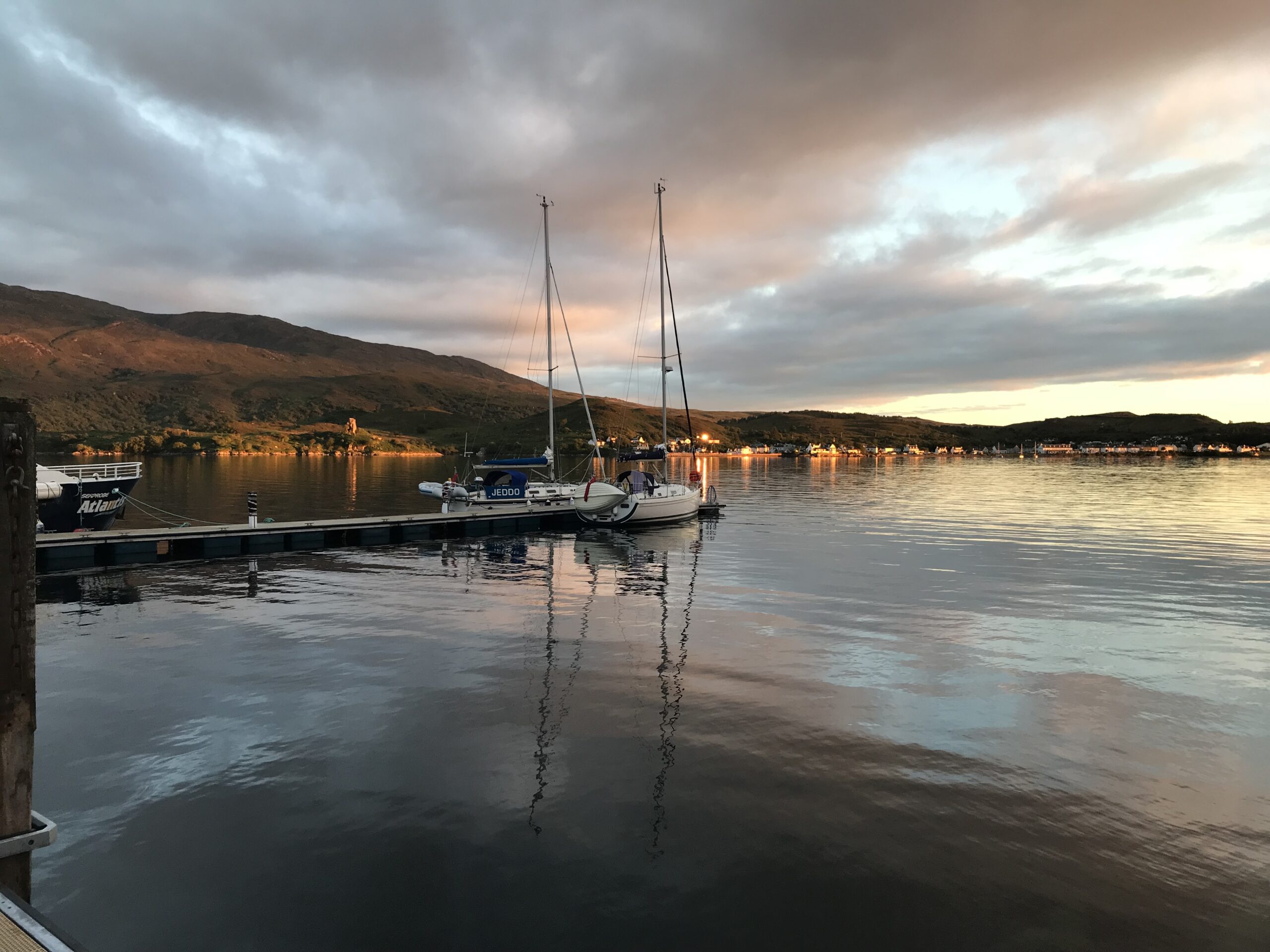 Read more about the article Kyle of Lochalsh to Rona pictures and Dolphins off Skye